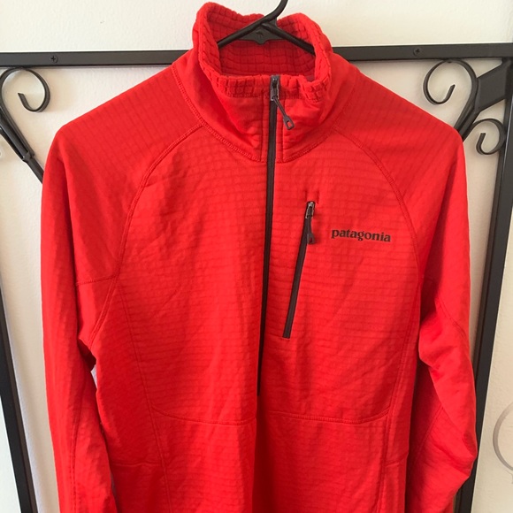 Patagonia Other - Men’s Patagonia Half Zip Pullover in Red Size S